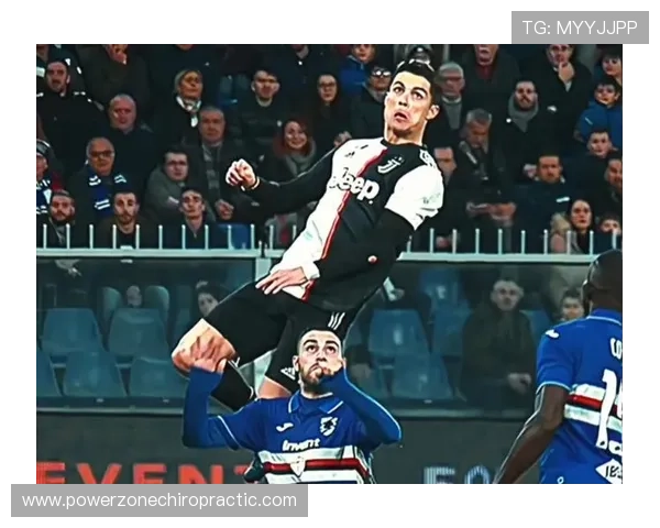 C罗高空对抗解析：头球优势如何构建禁区统治力