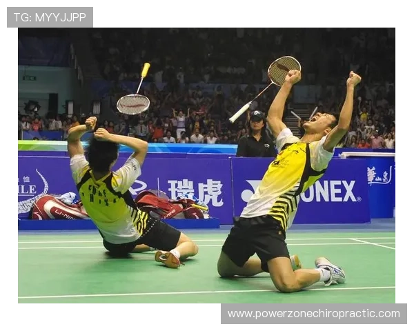 傅海峰退役后住广州豪宅，每天五点起床遛弯像在拍偶像剧