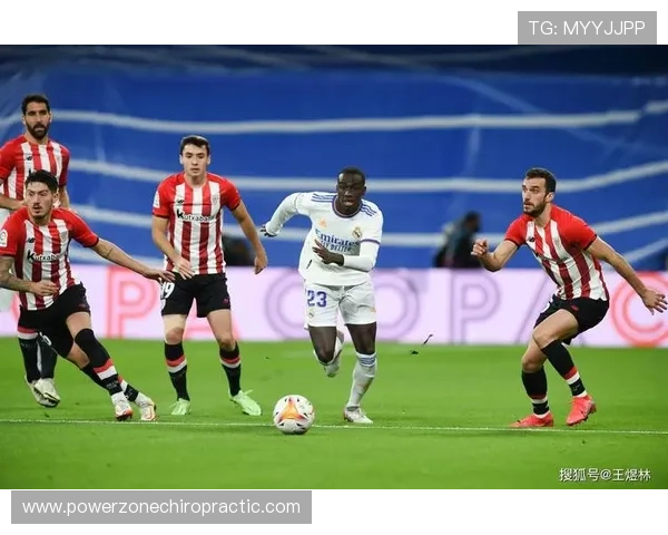 瓦伦西亚球迷抗议持续升级，对球队稳定性造成影响，形势持续变化